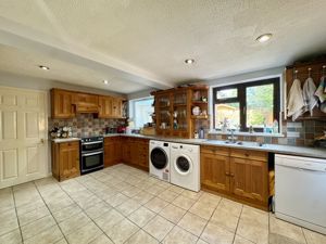 Photo 27- click for photo gallery